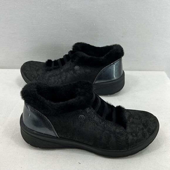 Bzees Golden Bootie- Black Micro/Black- Size 5M- New - Picture 5 of 7
